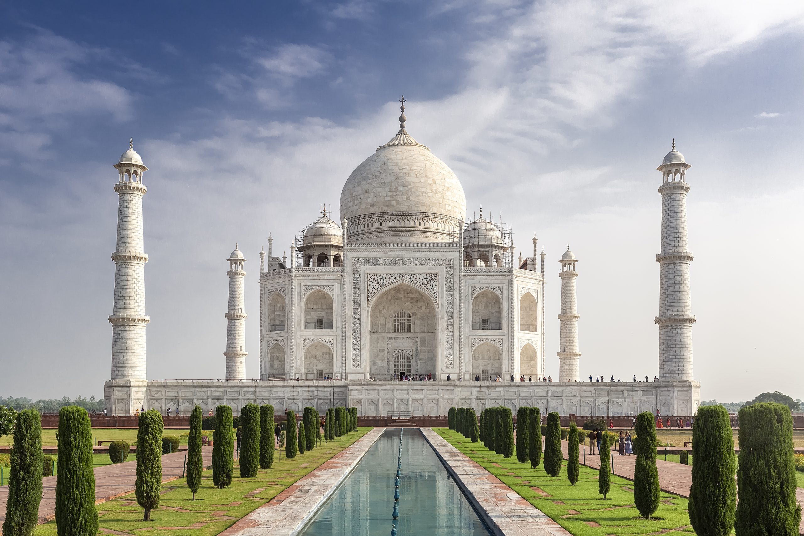 Thaiwander Travel Best Tour Agency in Bangkok, Thailand Mesmerizing Shot Of The Famous Historic Taj Mahal In Agra, India